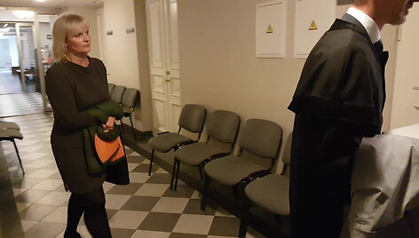 uz-policijos-pinigu-vagyste-teisiama-buvusi-pareigunu-buhaltere-tikisi-isteisinimo