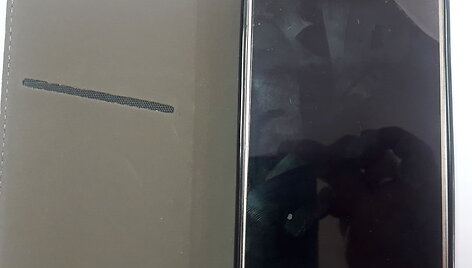 Sąžininga alyti&scaron;kė parduotuvės aik&scaron;telėje rado mobilųjį telefoną &bdquo;Samsung&ldquo;.