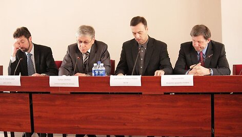 Diskusijos dalyviai (i&scaron; kairės) Gintaras Goda, Egidijus Žironas, Gintaras &Scaron;vedas ir Zigmas Pocius