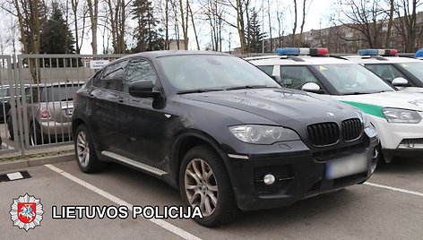 Bylos įkalčiai: įtariamųjų BMW X6.