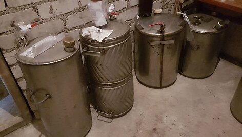 Konfiskuotas naminis alus