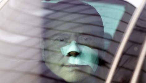 S.Berlusconi i&scaron;ėjo i&scaron; ligoninės