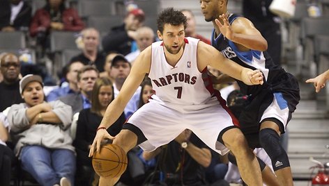 Andrea Bargnani vedė „Raptors“ į pergalę.