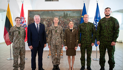 G.Venčkauskaitė, A.Anušauskas, L.Jasiūnaitė, L.Asadauskaitė, J.Kinderis ir M.Knystautas