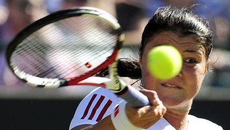 Turnyro favoritė rusė  Dinara Safina 7-5, 6-3 nugalėjo ispanę Lourdes Dominguez Lino