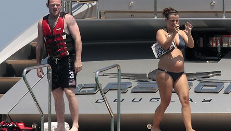 Incidentas įvyko W.Rooney kartu su žmona Coleen atostogaujant Sen Tropeze.