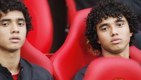 &bdquo;Manchester United&ldquo; futbolininkai &ndash; Fabio ir Rafaelis da Silvos