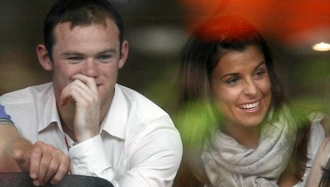 Wayne'as ir Coleen Rooney naujagimiui berniukui skyrė Kai Wayne'o vardą