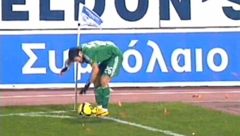 G.Karagounis rungtynėse su &bdquo;Iraklis&ldquo; pakliuvo į tikrą morkų &bdquo;lietų&ldquo;