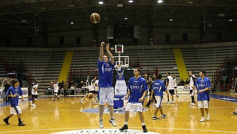 Neapolio &bdquo;Martos&ldquo; ekipoje didžiąją rungtynių dalį rungtyniavo vos 18-19 metų amžiaus krep&scaron;ininkai