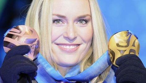 JAV kalnų slidinėjimo žvaigždė Lindsey Vonn savo &scaron;aliai pelnė du apdovanojimus