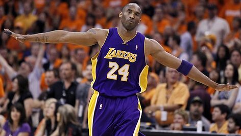 &bdquo;Lakers&ldquo; į finalą vedė įspūdingai žaidęs K.Bryantas