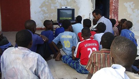 Stebėti pasaulio futbolo čempionato rungtynes nedraudžiama tik nedidelėje Somalio teritorijoje, kontroliuojamoje šalies vyriausybės