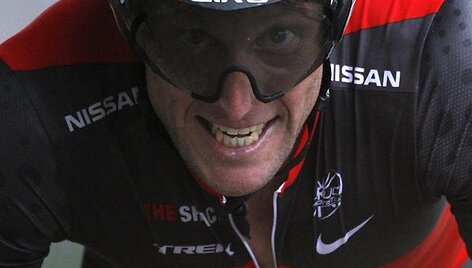 L.Armstrongas pernai &bdquo;Tour de France&ldquo; lenktynėse buvo trečias