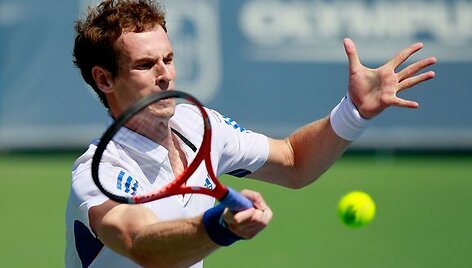 A.Murray'us sėkmingai pradėjo teniso turnyrą Ispanijoje