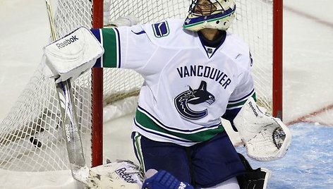 „Canucks“ laimėjo penktą kartą iš eilės