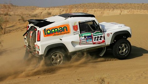 „Abu Dhabi desert challenge“ Lietuvos sportininkai dalyvaus su „Bowler Wildcat 200“ automobiliu.