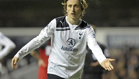 Luka Modričius blizga &bdquo;Tottenham&ldquo; klube.