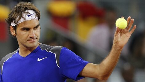 Rogeris Federeris i&scaron;sigelbėjo tik po 3 valandas trukusios kovos.