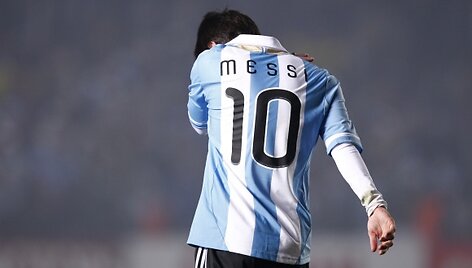 I&scaron;kovoti pirmosios pergalės Argentinai nepadėjo net geriausias pasaulio futbolininkas Lionelis Messi.
