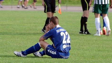 &bdquo;Mažeikių&ldquo; futbolininkai ir treneriai algų nesulaukia daugiau nei tris mėnesius.