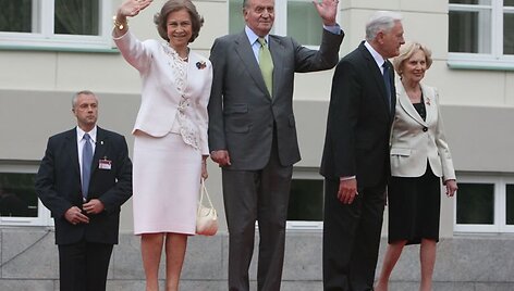 Ispanijos karali&scaron;koji pora vizito Lietuvoje metu.