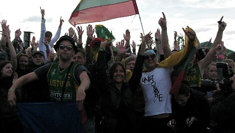 Lietuviai festivalyje &bdquo;Heineken Open&lsquo;er&ldquo; giedojo tauti&scaron;ką giesmę.