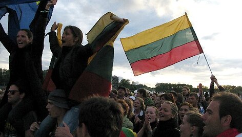 Lietuviai festivalyje &bdquo;Heineken Open&lsquo;er&ldquo; giedojo tauti&scaron;ką giesmę.