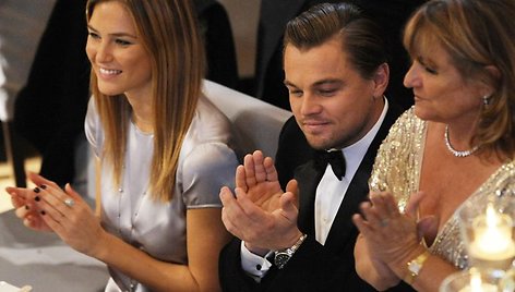 Bar Refaeli, Leonardo DiCaprio ir aktoriaus motina.