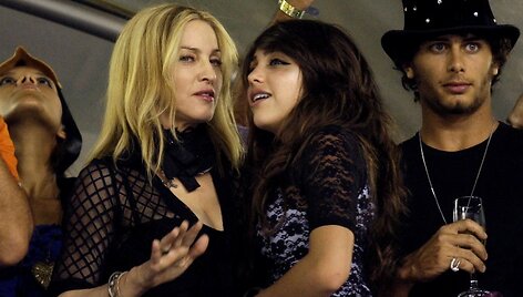 Madonna su dukra Lourdes ir Jesusu Luzu.