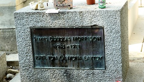 Jimo Morrisono kapas Pere Lachaise kapinėse Paryžiuje