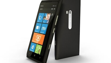 I&scaron;manusis telefonas &bdquo;Nokia Lumia 900&ldquo;. 