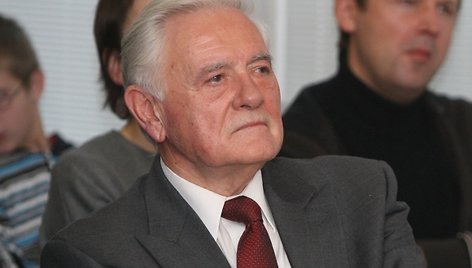 Valdas Adamkus