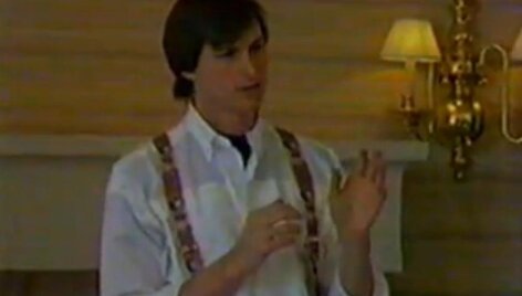 Istoriniuose vaizdo įra&scaron;uose užfiksuota, kaip Steve&lsquo;as Jobsas vadovavo kompanijai &bdquo;NeXT&ldquo;, kurią įkūrė 1985 metais. 
