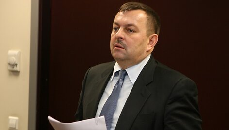 Meras V.Navickas siūlo savivaldybės tarnautojams iki metų pabaigos bent 6 dienoms i&scaron;eiti nemokamų atostogų. 