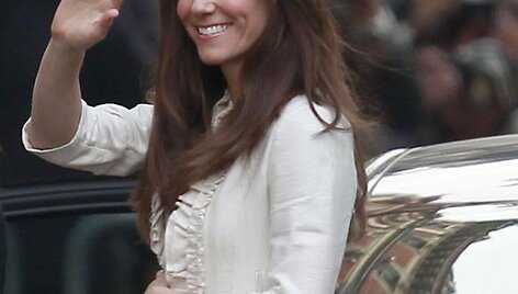 Kate Middleton svoris prie&scaron; karali&scaron;kąsias vestuves buvo vie&scaron;ai aptarinėjamas ir spaudoje, ir televizijos laidose.