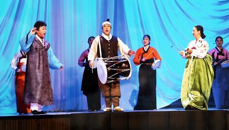 Kolektyvas &bdquo;Yeongnam Yesuldan&ldquo; i&scaron; Pietų Korėjos