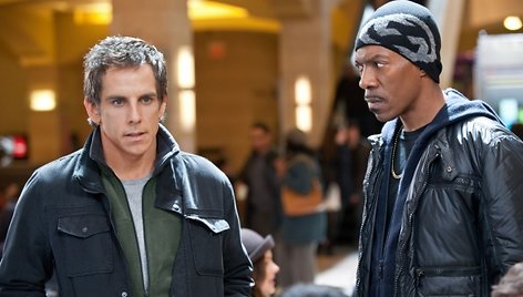 Benas Stilleris (kairėje) ir Eddie Murphy komedijoje „Dangoraižio apiplėšimas“.