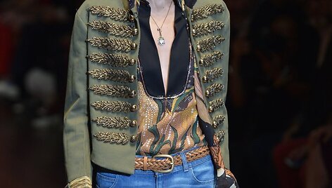 Gucci 2015 m. pavasario-vasaros kolekcijos modelis