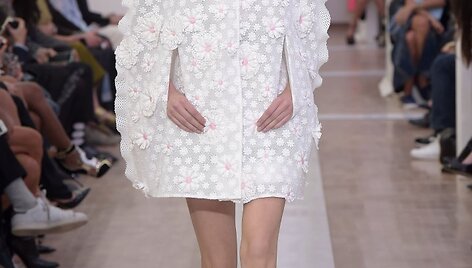 &bdquo;Emanuel Ungaro&ldquo; 2016 m. pavasario-vasaros kolekcijos pristatymas