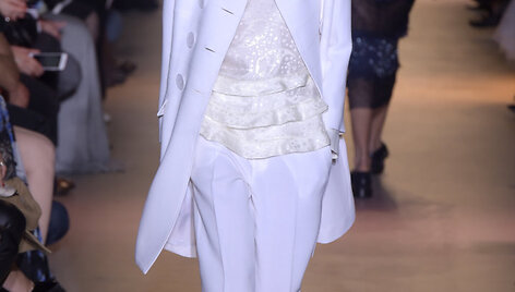 &bdquo;John Galliano&ldquo; 2016 m. pavasario-vasaros kolekcijos pristatymas