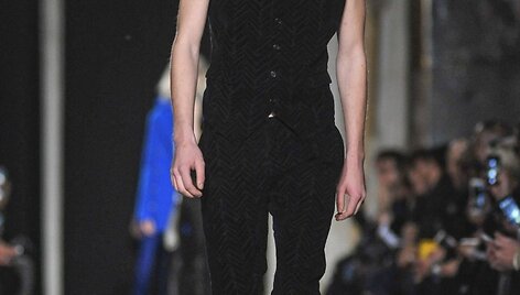 &bdquo;Costume National&ldquo; 2016 m. rudens-žiemos kolekcijos modelis