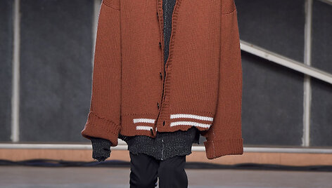 &bdquo;Raf Simons&ldquo; 2016 m. rudens-žiemos kolekcijos modelis