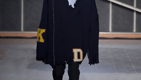 &bdquo;Raf Simons&ldquo; 2016 m. rudens-žiemos kolekcijos modelis