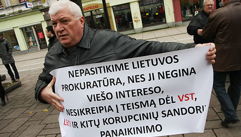 Nepolitinės piliečų asociacijos „Jungtinis demokratinis judėjimas“ piketas Kaune