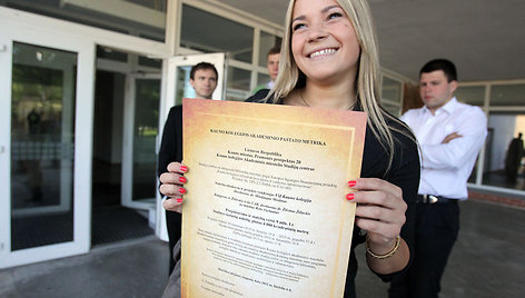 Kapsulės įleidimo ceremonija