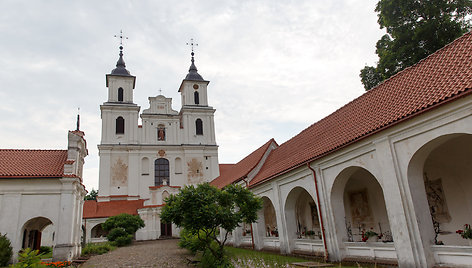 Tytuvėnų bažnyčios ir vienuolyno ansamblis