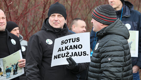 &bdquo;Achemos&ldquo; darbuotojų mitingas