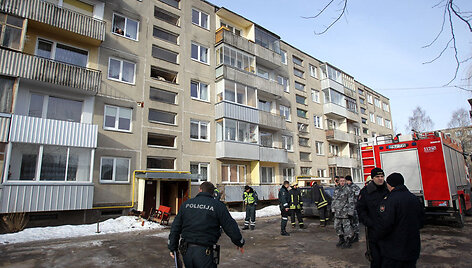 Kauno daugiabutyje kilo gaisras