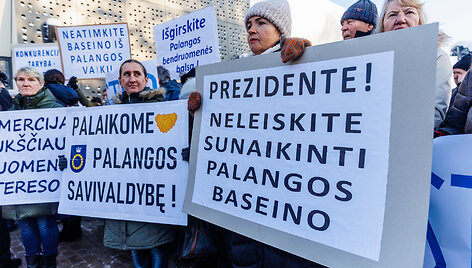 Piketas prie Palangos baseino